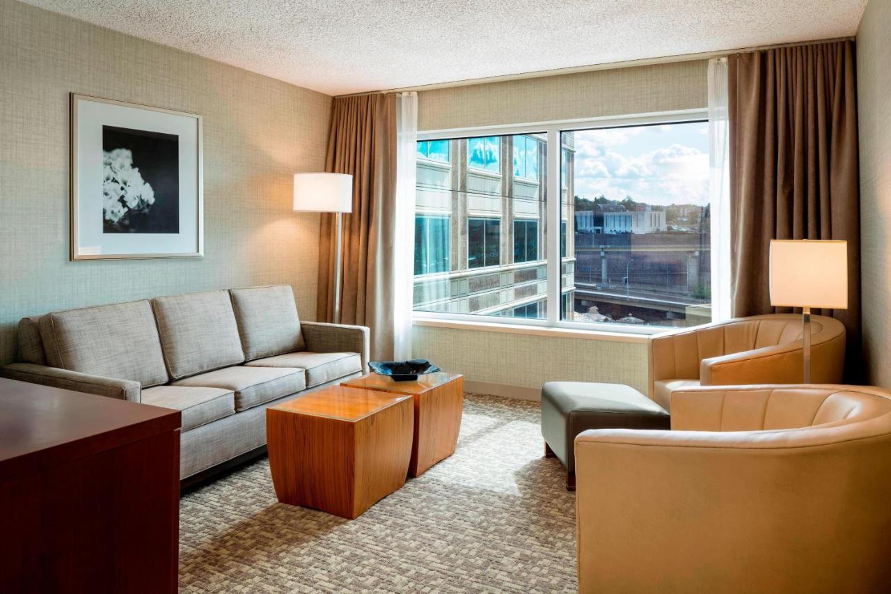 The Westin Pittsburgh Hotel Bagian luar foto