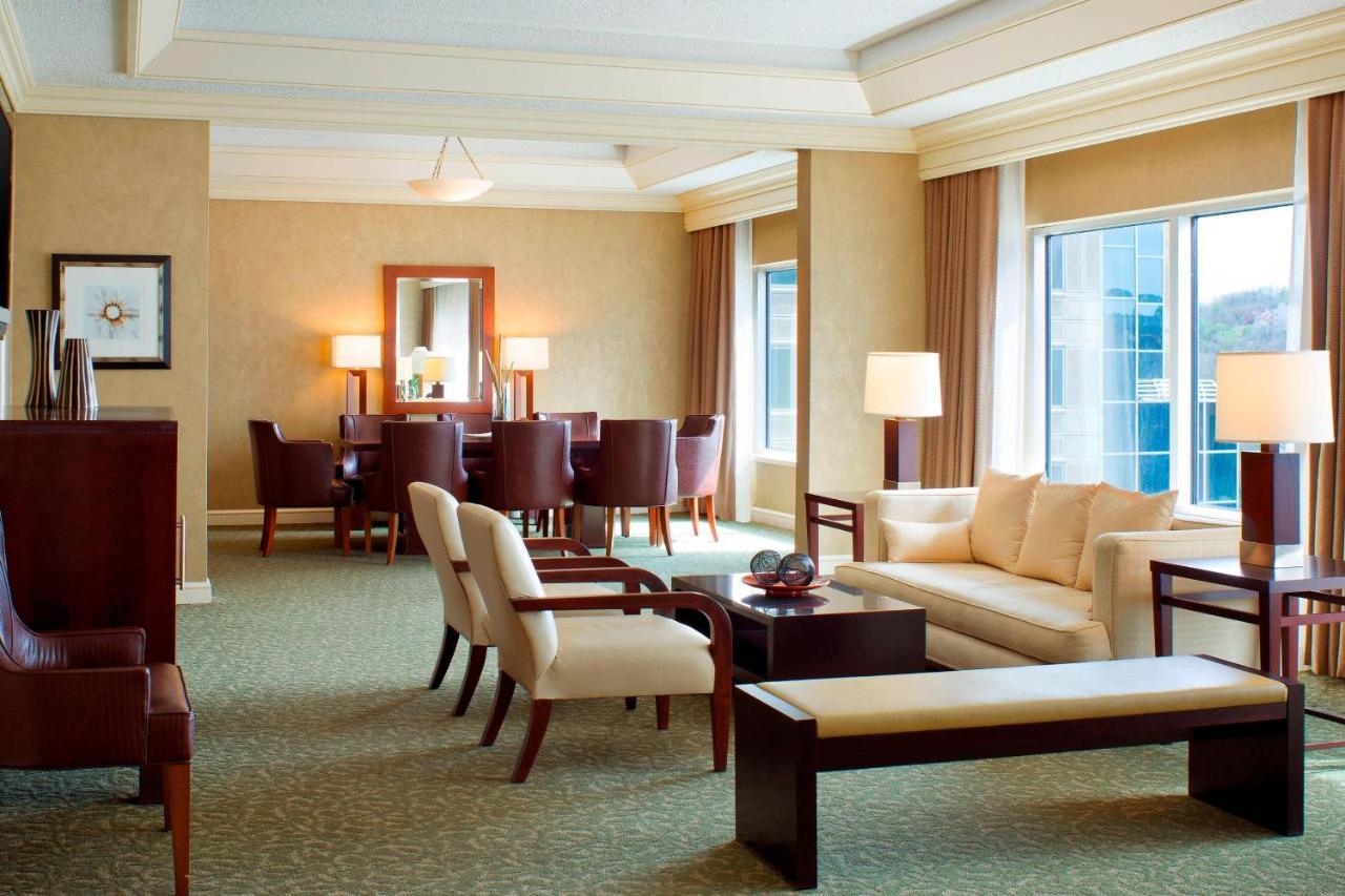 The Westin Pittsburgh Hotel Bagian luar foto