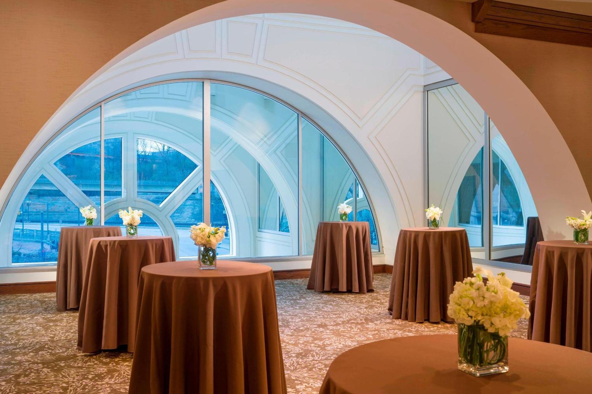 The Westin Pittsburgh Hotel Bagian luar foto